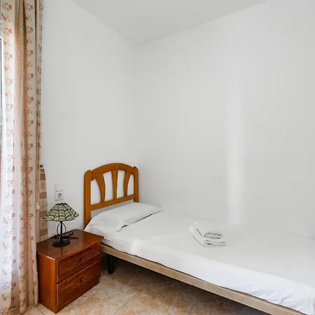 Amplio Vacacional De Tres * Torrevieja